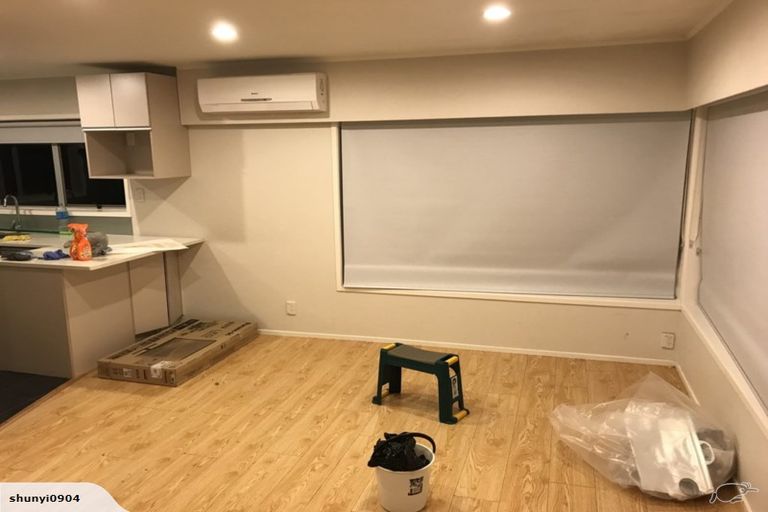 Photo of property in 1/50 Gladstone Road, Northcote, Auckland, 0627