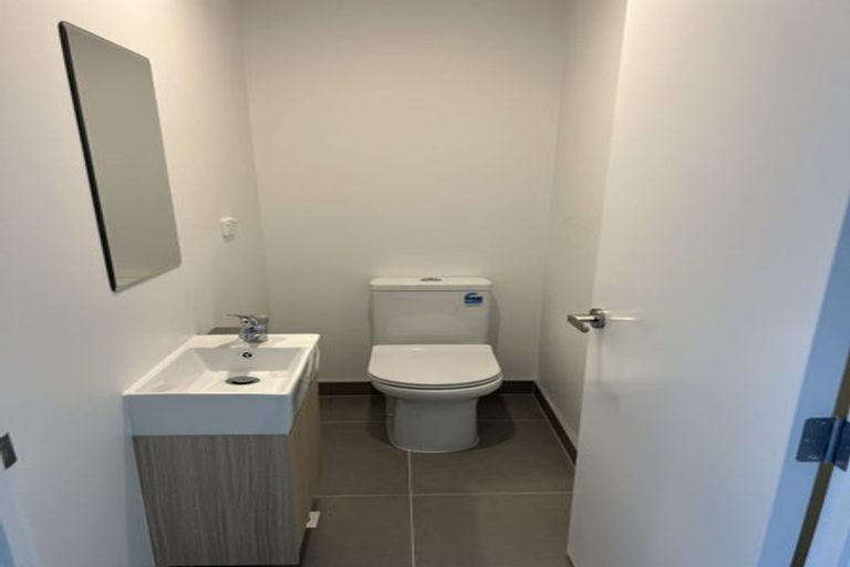 Photo of property in 72 Tukari Lane, Mangere Bridge, Auckland, 2022