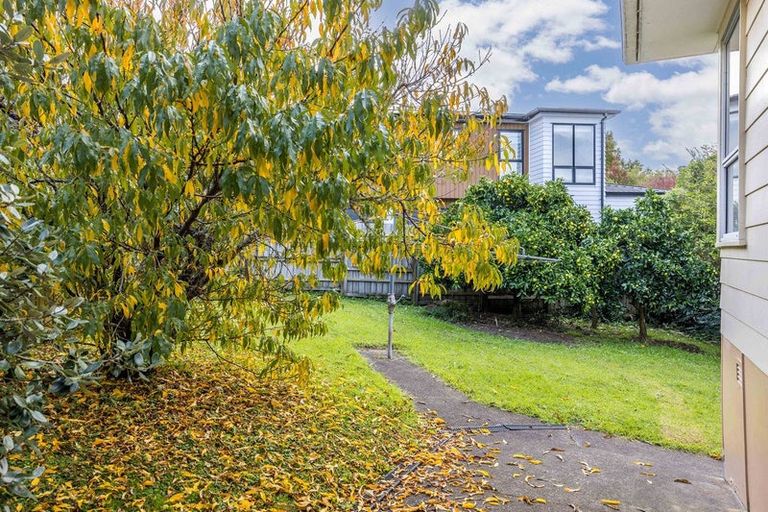 Photo of property in 20 Bellringer Road, Massey, Auckland, 0614