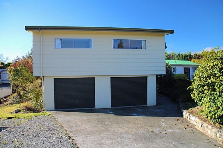 Photo of property in 24 Gunn Street, Te Anau, 9600