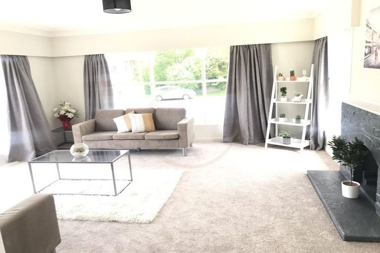 Photo of property in 37 Mckean Avenue, Manurewa, Auckland, 2102