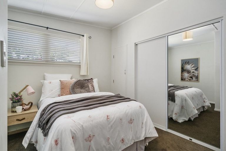 Photo of property in 15 Francis Road, Paraparaumu Beach, Paraparaumu, 5032