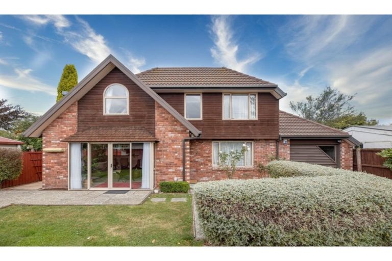 Photo of property in 2/48 Colwyn Street, Bryndwr, Christchurch, 8053