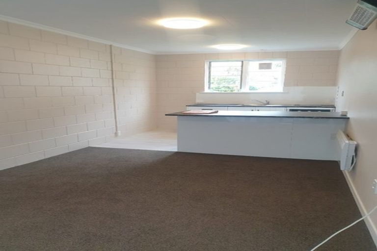 Photo of property in 528-530 Devon Street East, Fitzroy, New Plymouth, 4312