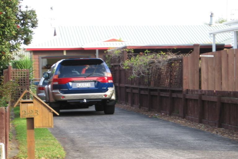 Photo of property in 23a Coniston Avenue, Te Atatu South, Auckland, 0610