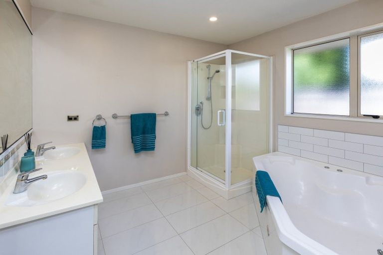 Photo of property in 44 Rempstone Drive, Halswell, Christchurch, 8025