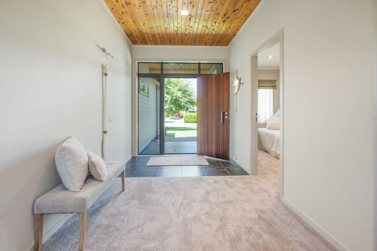 Photo of property in 6 Flaxen Way, Kinloch, Taupo, 3377
