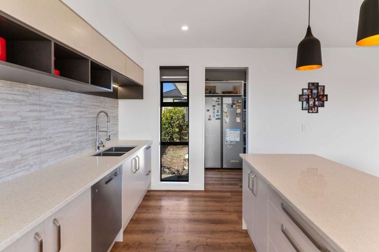 Photo of property in 34 Bill Harvey Drive, Halswell, Christchurch, 8025