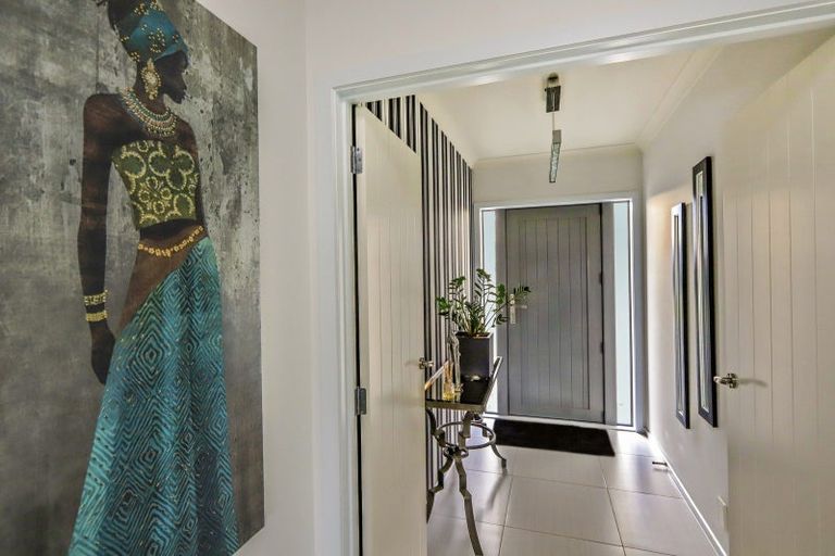 Photo of property in 9 Ohau Place, Poraiti, Napier, 4112