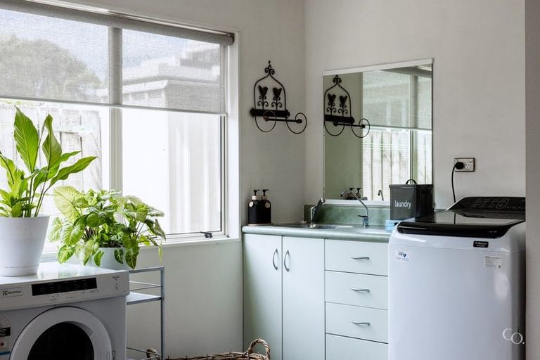 Photo of property in 75a Oceanview Road, Mount Maunganui, 3116