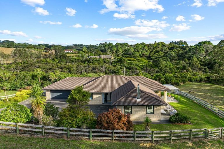 Photo of property in 208 Glenmore Road, Coatesville, Albany, 0793