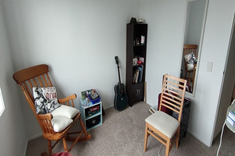 Photo of property in 9/3 Riverside Road, Orewa, 0931