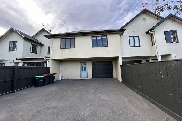 Photo of property in 10 Burdale Street, Riccarton, Christchurch, 8011
