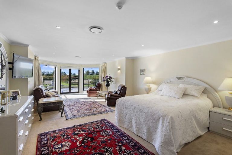 Photo of property in 635 Yaldhurst Road, Yaldhurst, Christchurch, 7676