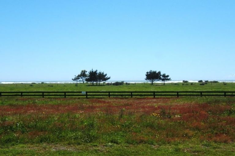 Photo of property in 21 Elley Drive, Carters Beach, Westport, 7825