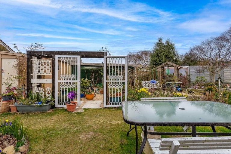 Photo of property in 8 Moorhouse Street, Waimate, 7924
