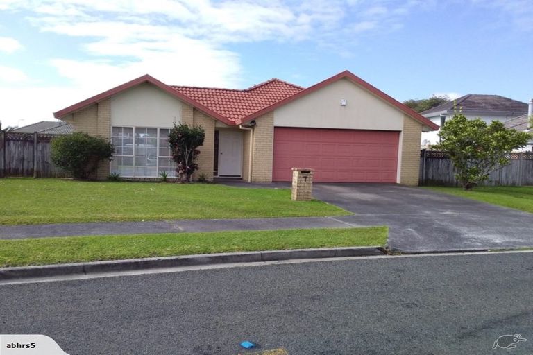 Photo of property in 7 Sheldon Place, Burswood, Auckland, 2013