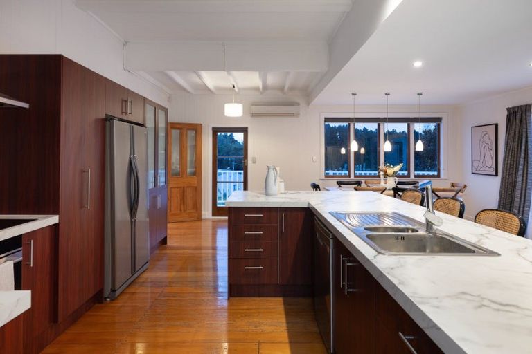 Photo of property in 375 Kaitemako Road, Welcome Bay, Tauranga, 3175