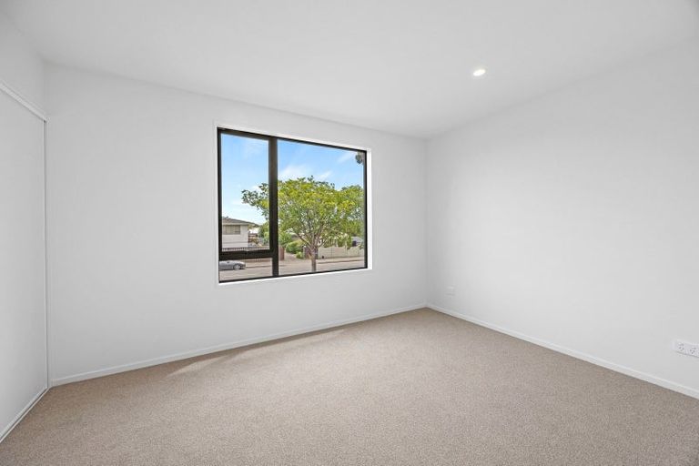 Photo of property in 3/116 Aldwins Road, Phillipstown, Christchurch, 8062
