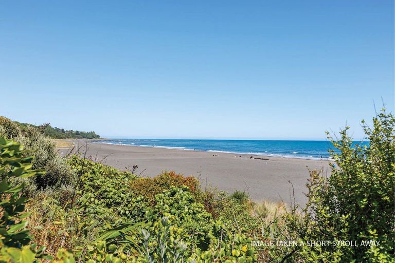 Photo of property in 45 Mcfarlane Street, Oakura, 4314