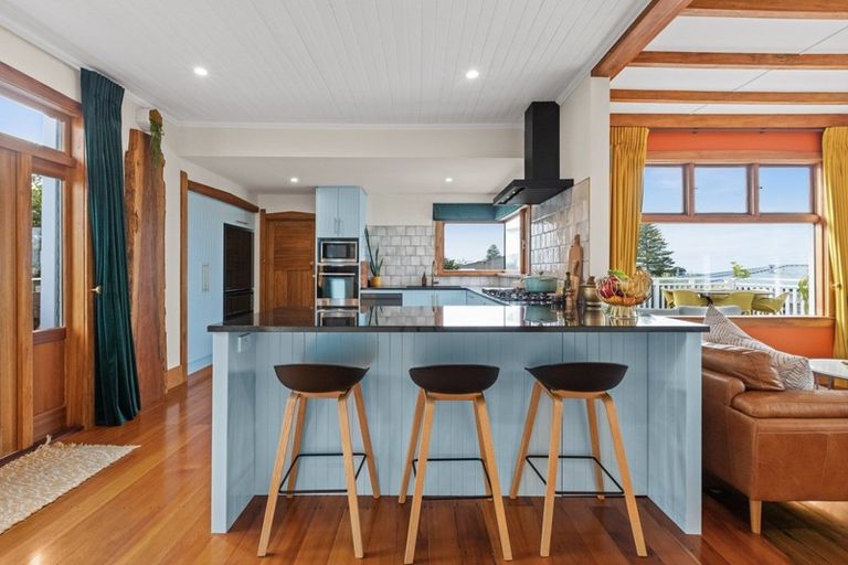 Photo of property in 3 Cobden Lane, Bluff Hill, Napier, 4110