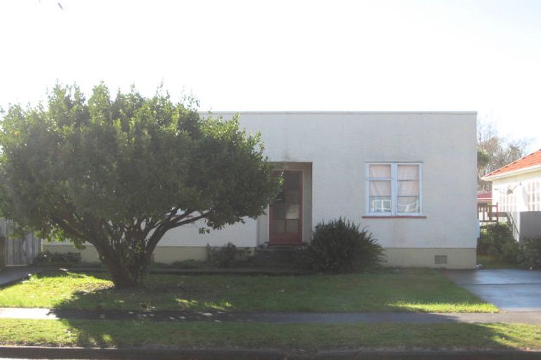 Photo of property in 56 Rutherford Road, Marewa, Napier, 4110