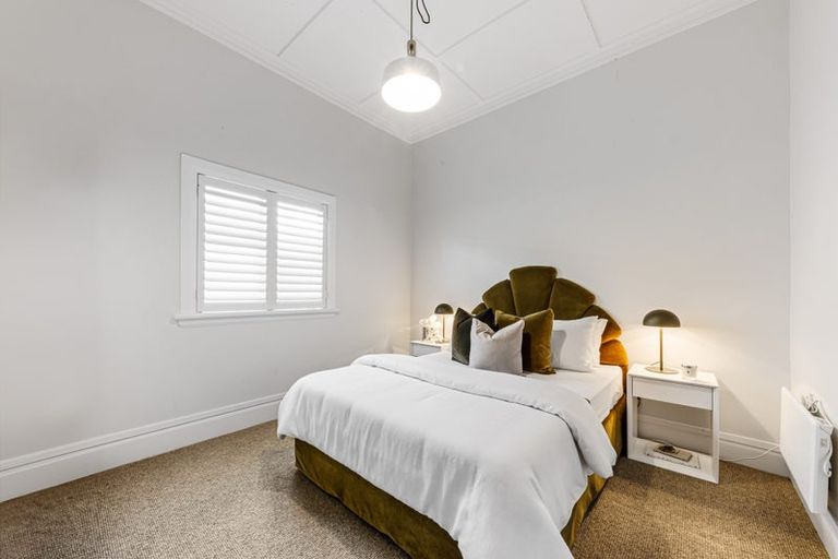 Photo of property in 1/20 Corrella Road, Belmont, Auckland, 0622