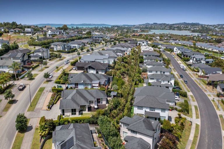 Photo of property in 23 Flavell Drive, Orewa, 0931