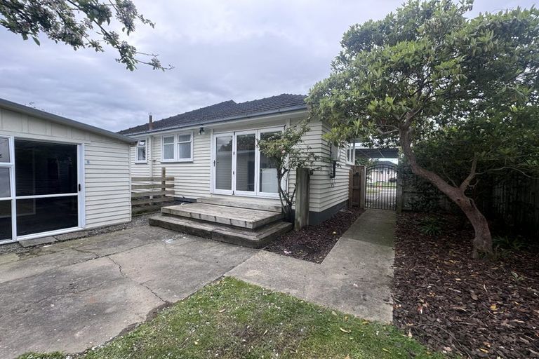 Photo of property in 24 Manchester Street, Takaro, Palmerston North, 4412