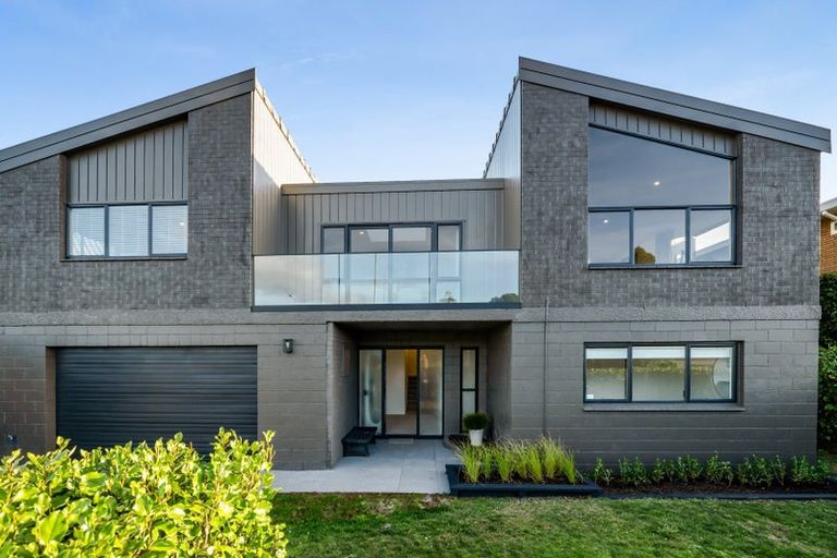 Photo of property in 20 Tiverton Crescent, Whalers Gate, New Plymouth, 4310