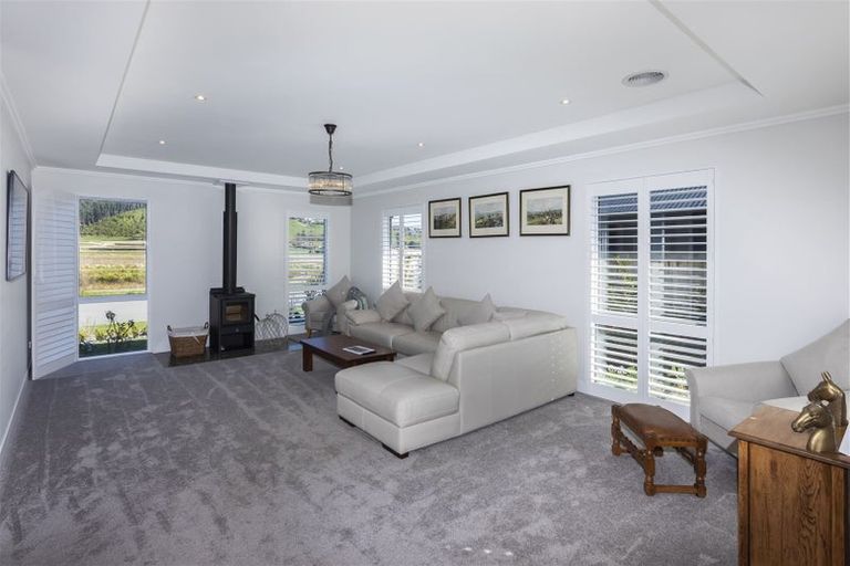 Photo of property in 17 Long Acre Drive, Cracroft, Christchurch, 8022