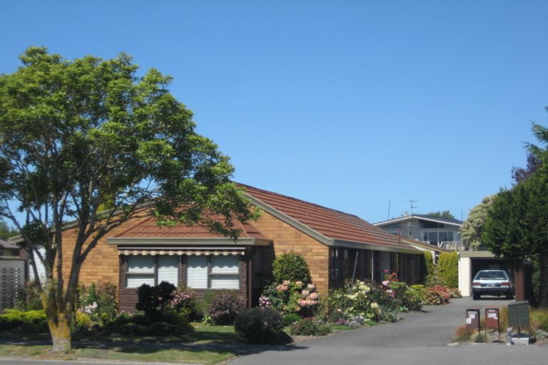 Photo of property in 1/52 Highsted Road, Bishopdale, Christchurch, 8053