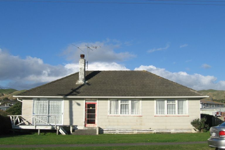 Photo of property in 50 Castor Crescent, Cannons Creek, Porirua, 5024