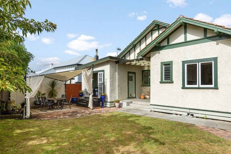 Photo of property in 214 Wolseley Street, Mayfair, Hastings, 4122