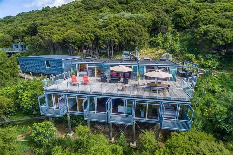 Photo of property in 176 Wainui Main Road, French Farm, 7582