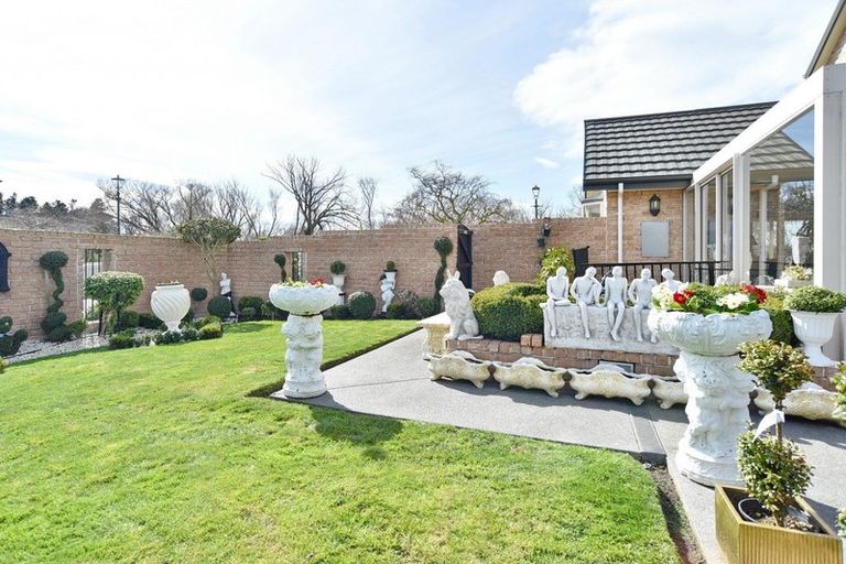 Photo of property in 48 Broomfield Terrace, Burwood, Christchurch, 8061