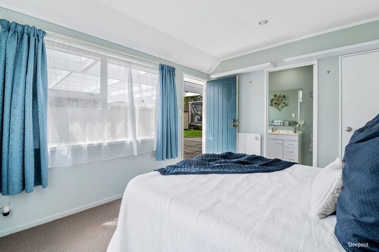 Photo of property in 9 Willow Avenue, Hannahs Bay, Rotorua, 3010