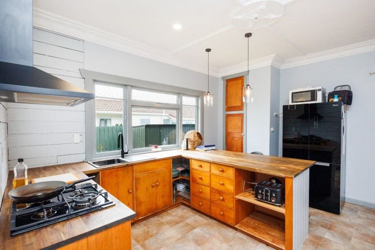 Photo of property in 99a Church Street, West End, Palmerston North, 4412