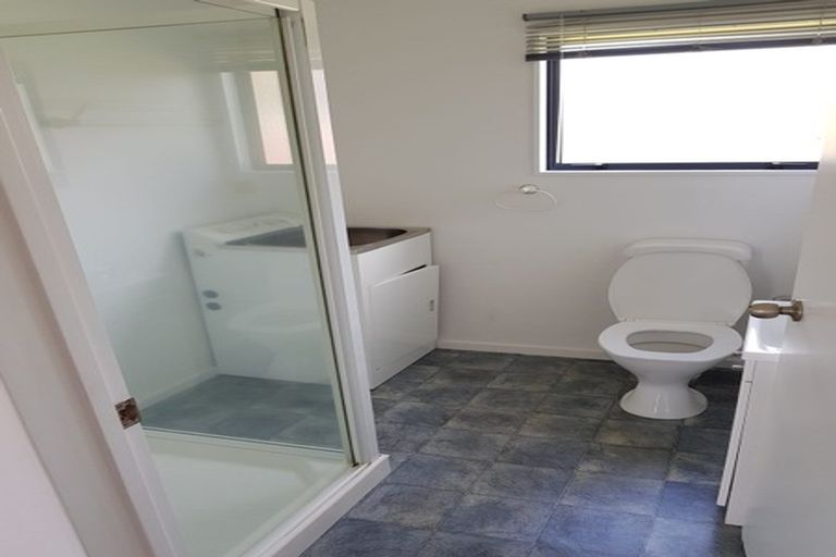 Photo of property in 5 List Street, Welbourn, New Plymouth, 4310