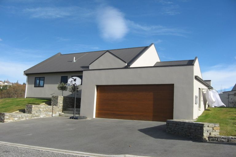 Photo of property in 8 Walnut Grove, Alexandra, 9320