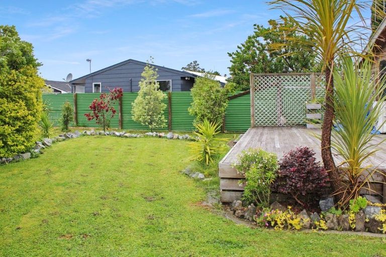 Photo of property in 21 Rosedale Crescent, Cloverlea, Palmerston North, 4412