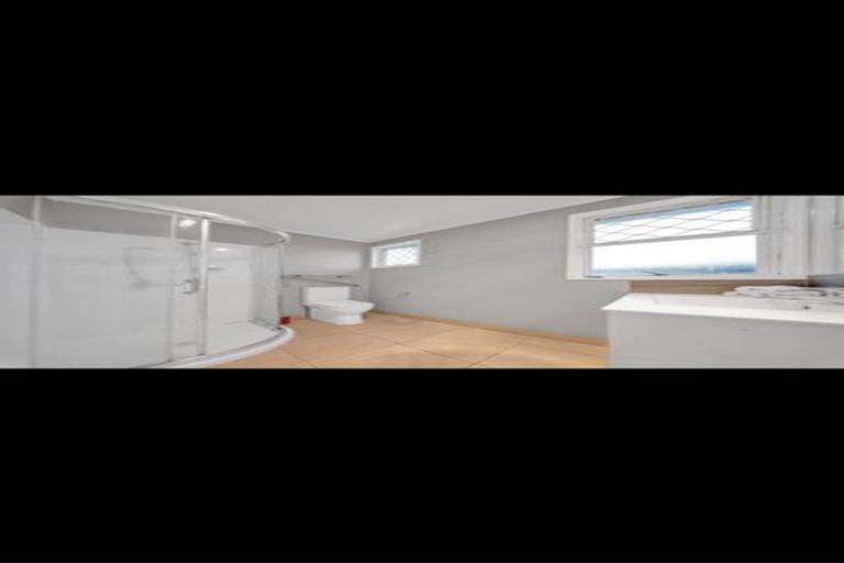 Photo of property in 3 Innismara Avenue, Wattle Downs, Auckland, 2103