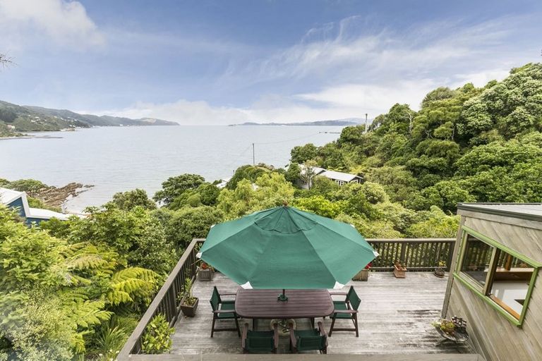 Photo of property in 125c Marine Drive, Sorrento Bay, Lower Hutt, 5013