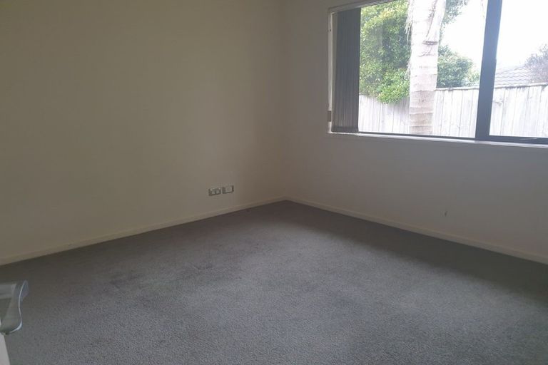 Photo of property in 60 Cabeleigh Drive, Helensville, 0800