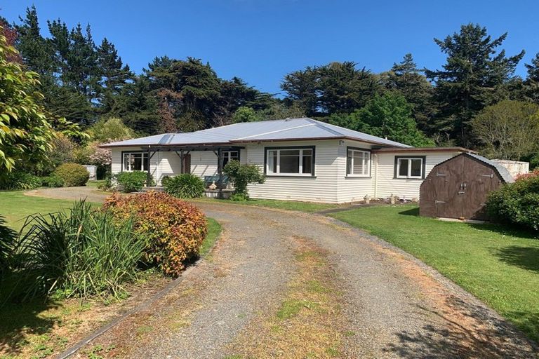 Photo of property in 1034 Waitahora Road, Waitahora, Dannevirke, 4971