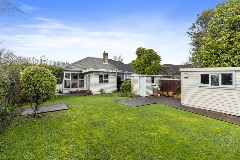 Photo of property in 47 Pilcher Crescent, Naenae, Lower Hutt, 5011