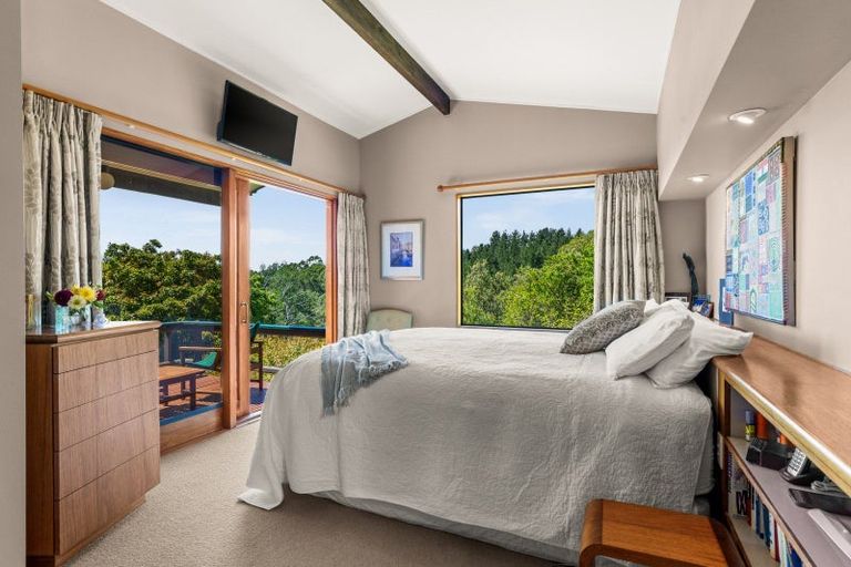 Photo of property in 33 Hikanui Drive, Havelock North, 4130