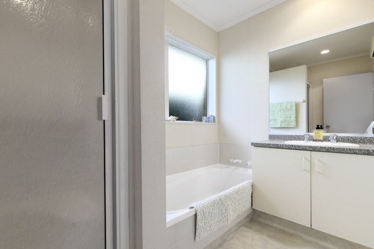 Photo of property in 12/492 Otumoetai Road, Otumoetai, Tauranga, 3110