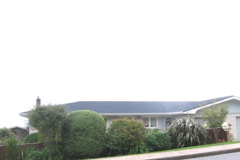 Photo of property in 22a Kakariki Grove, Waikanae, 5036