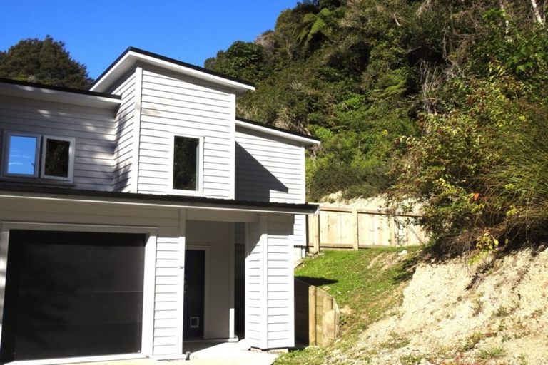 Photo of property in 34c Birch Terrace, Birchville, Upper Hutt, 5018
